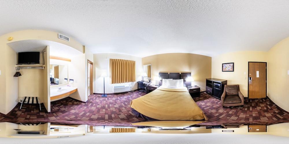 Econo Lodge Вотертаун Екстер'єр фото