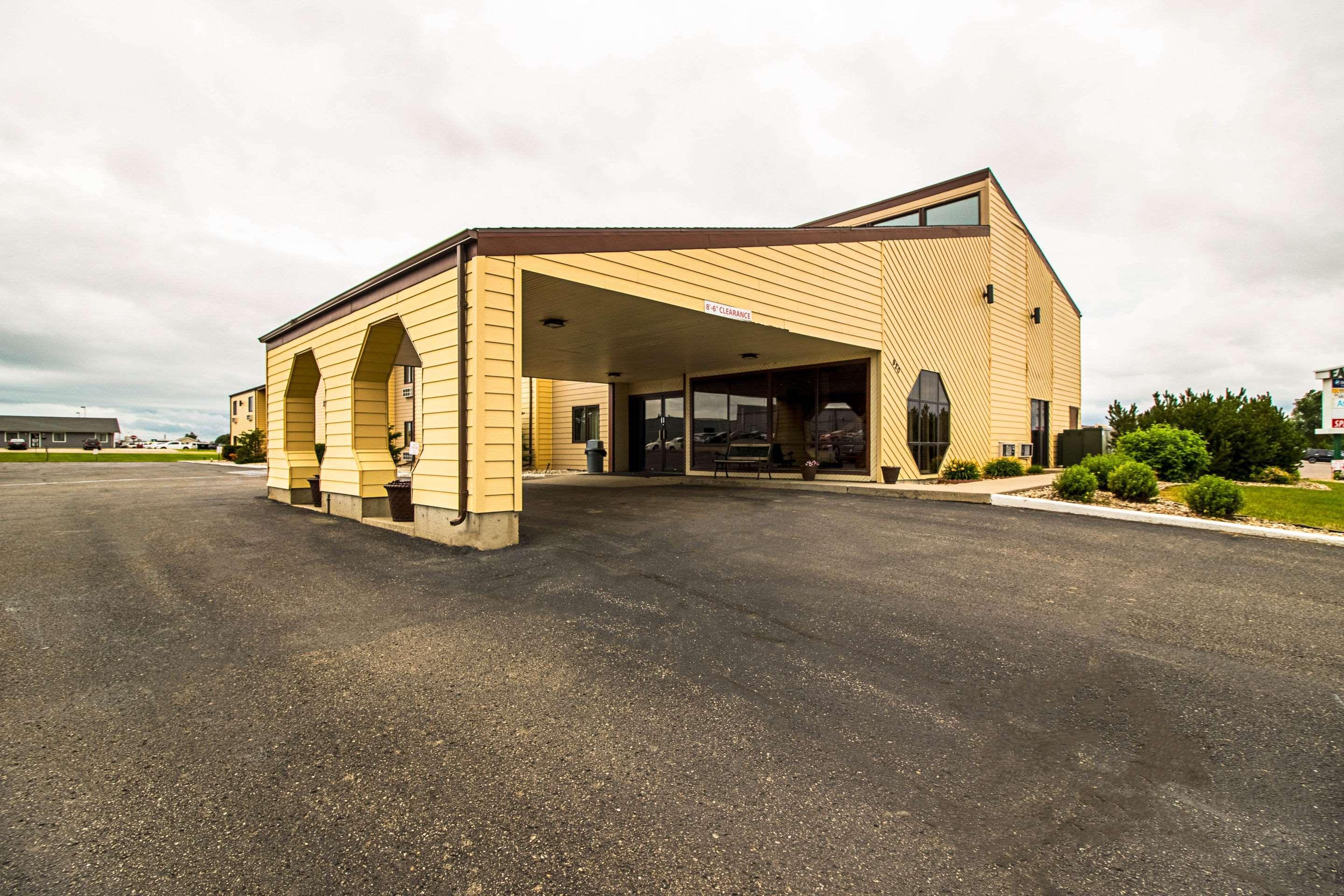 Econo Lodge Вотертаун Екстер'єр фото